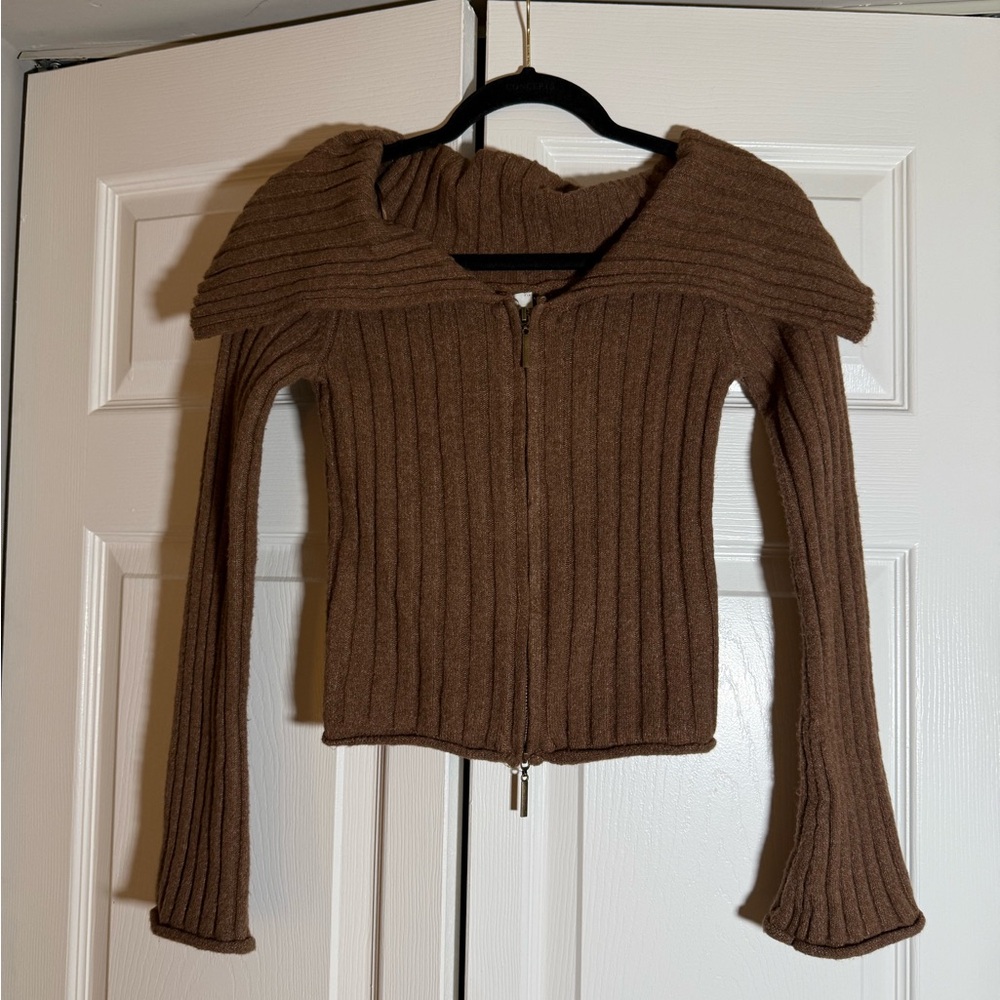 Brown Ribbed Women's Sweater and Pants
